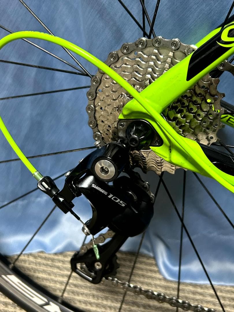 引取り大阪　Cannondale ロードバイクフレーム ネオンイエロー