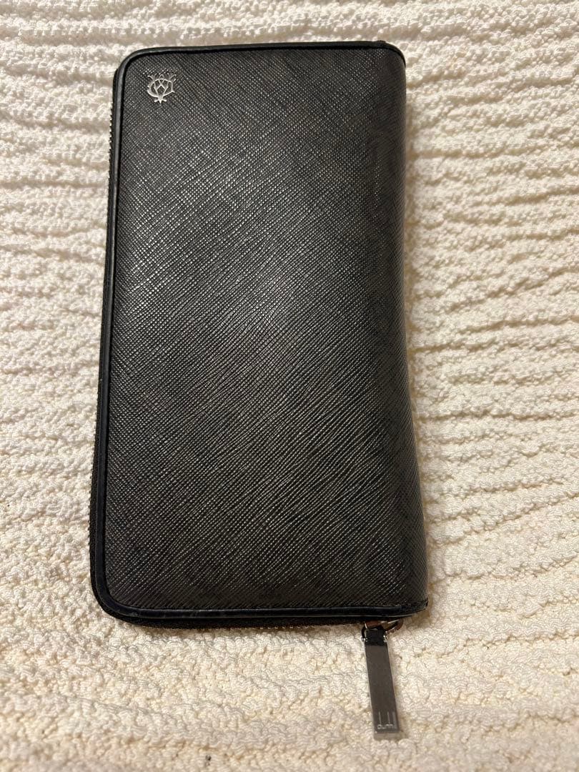 ダンヒルラウンドファスナー長財布美品早いもの勝ち‼️