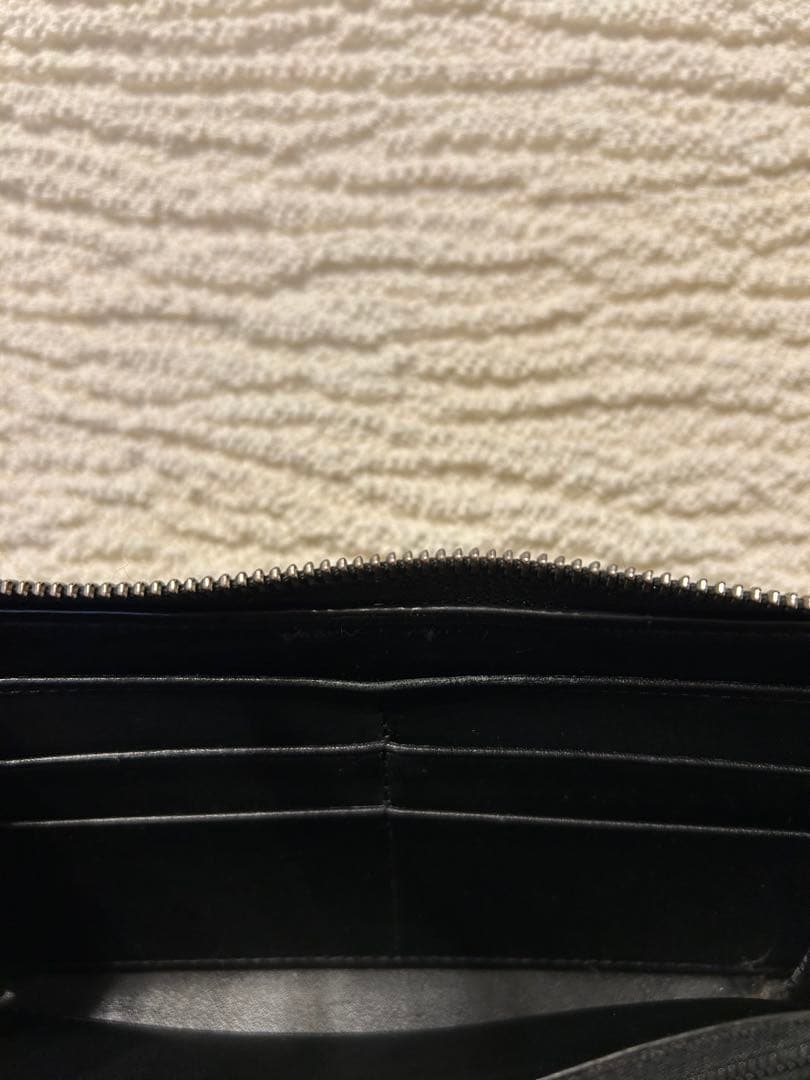 ダンヒルラウンドファスナー長財布美品早いもの勝ち‼️