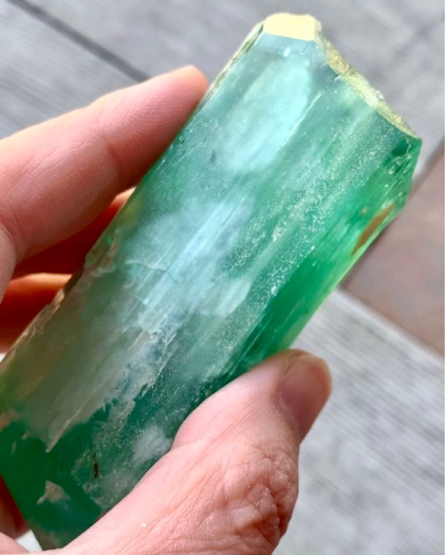 巨大ヒデナイト結晶/グリーンスポーデュメン/クンツァイト