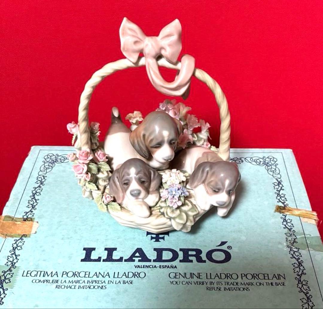 【12/10限定価格】【リヤドロ】子犬と花バスケット 1441
