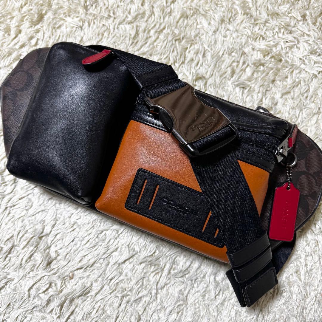 コーチ　ライダー　ベルト　バッグ　ウエストポーチ　シグネチャー　ボディバッグ