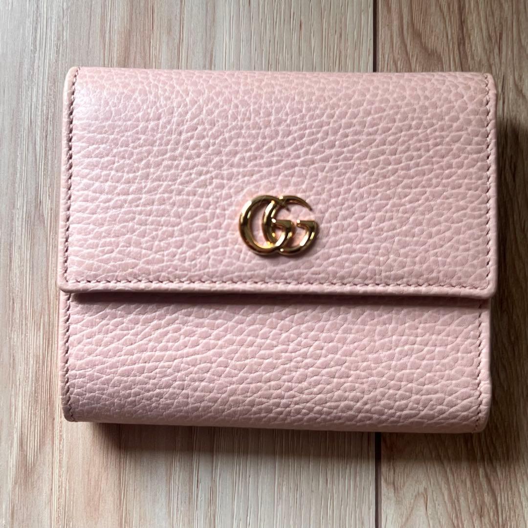 美品！GUCCI グッチGGマーモント 三つ折り財布　ピンクベージュ