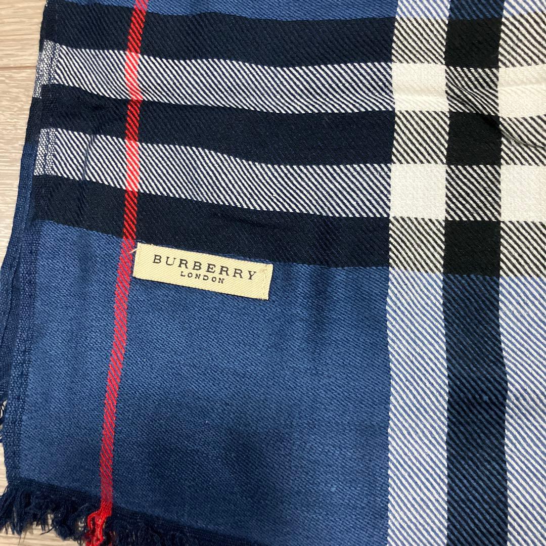 一時的にお値下げしました 年末年始　お値引きしました バーバリー　ストール