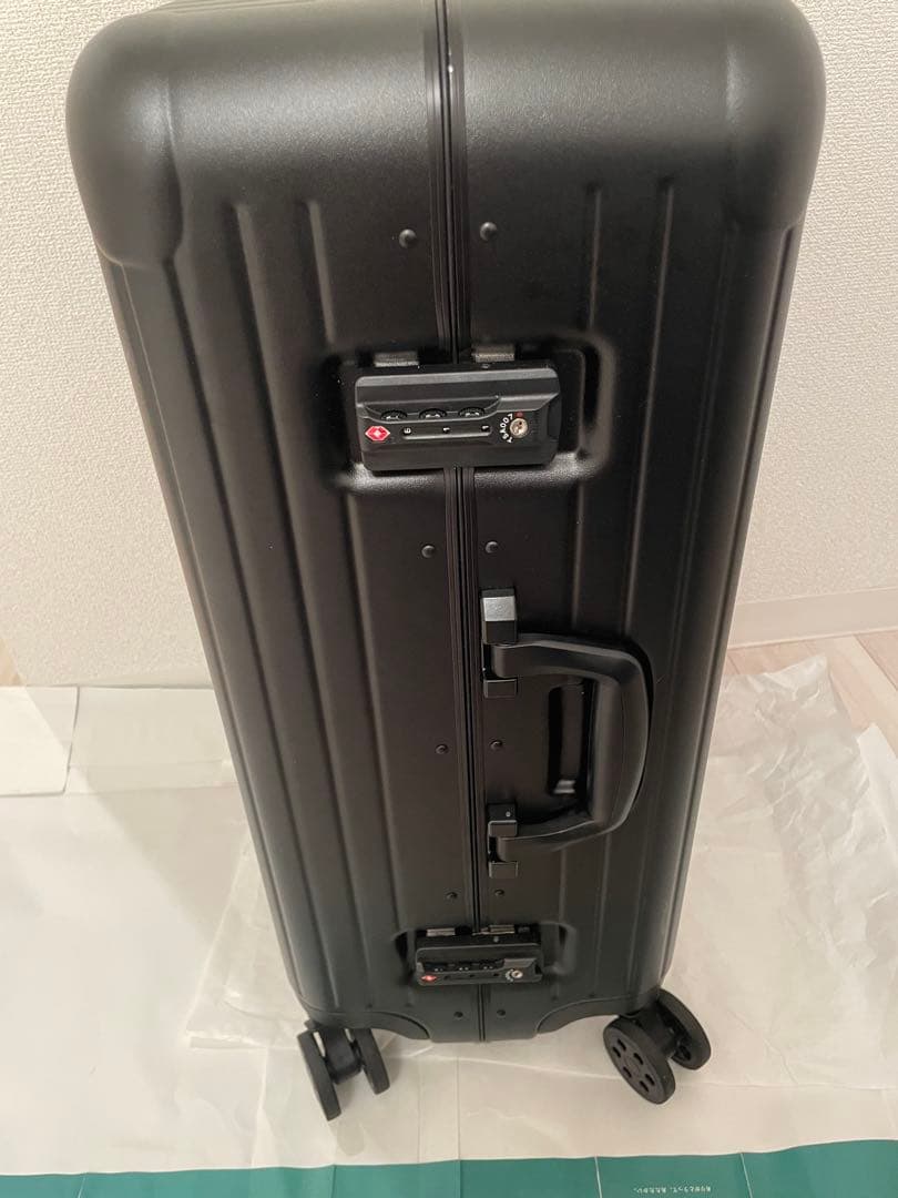 グリフィンランド　スーツケース　キャリーケース Mサイズ