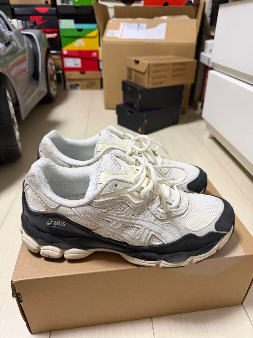 靴 asics GEL-NYC WHITE/SMOKE GREY