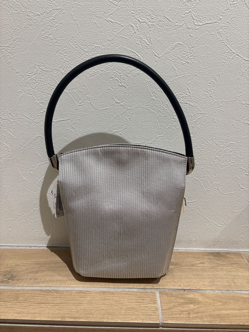 ストライプ バケツ型バッグ グレー