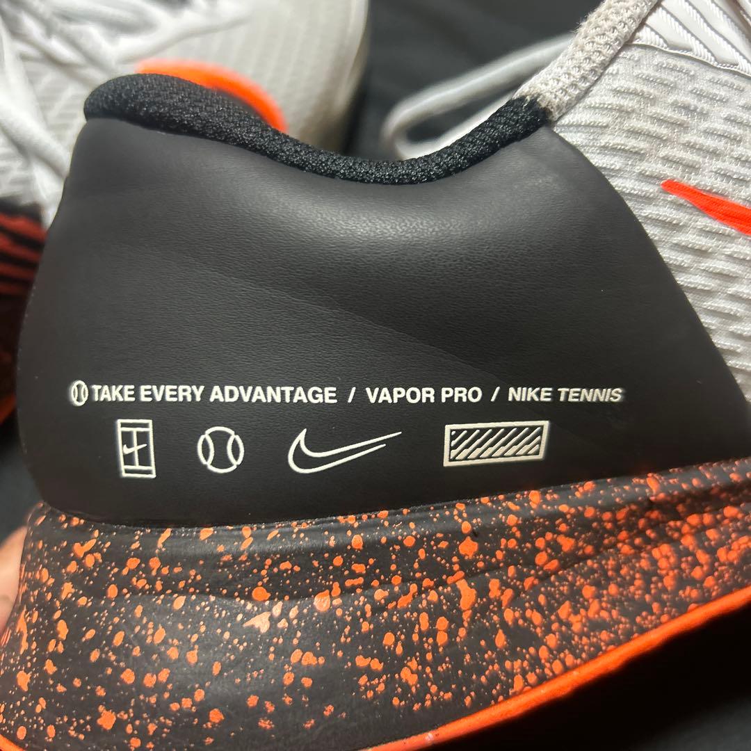 ナイキコート ヴェイパー プロ 2 プレミアム　NIKE テニスシューズ