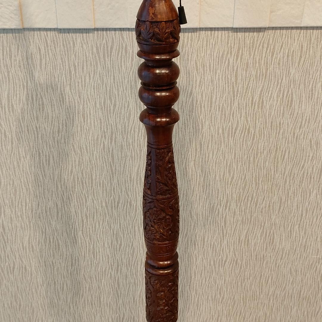 希少　木製　アンティークランプ　ウッドベース　彫刻