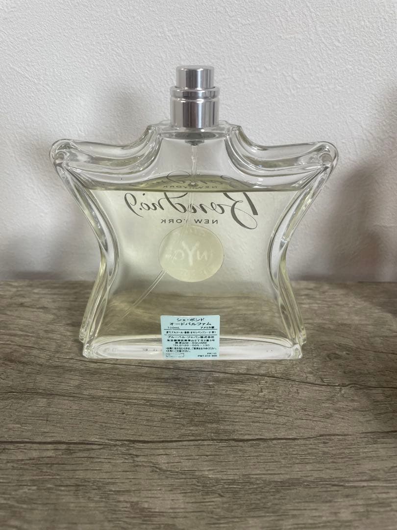 ボンド・ナンバーナイン（Bond No. 9）の「シェ・ボンド」100mlボトル