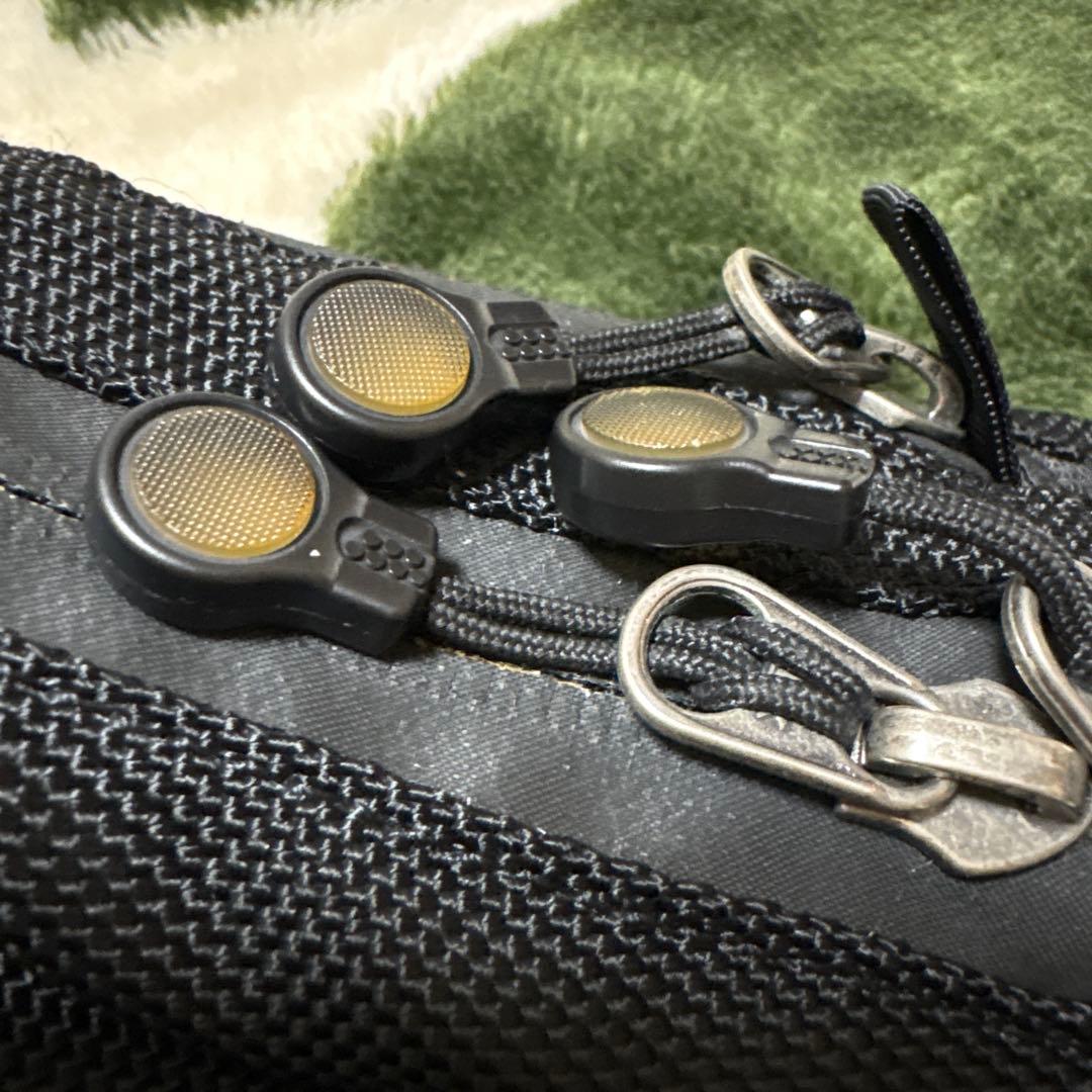 希少旧型 パタゴニア アトムスリング 8L ブラック ワンショルダーバッグ 廃盤