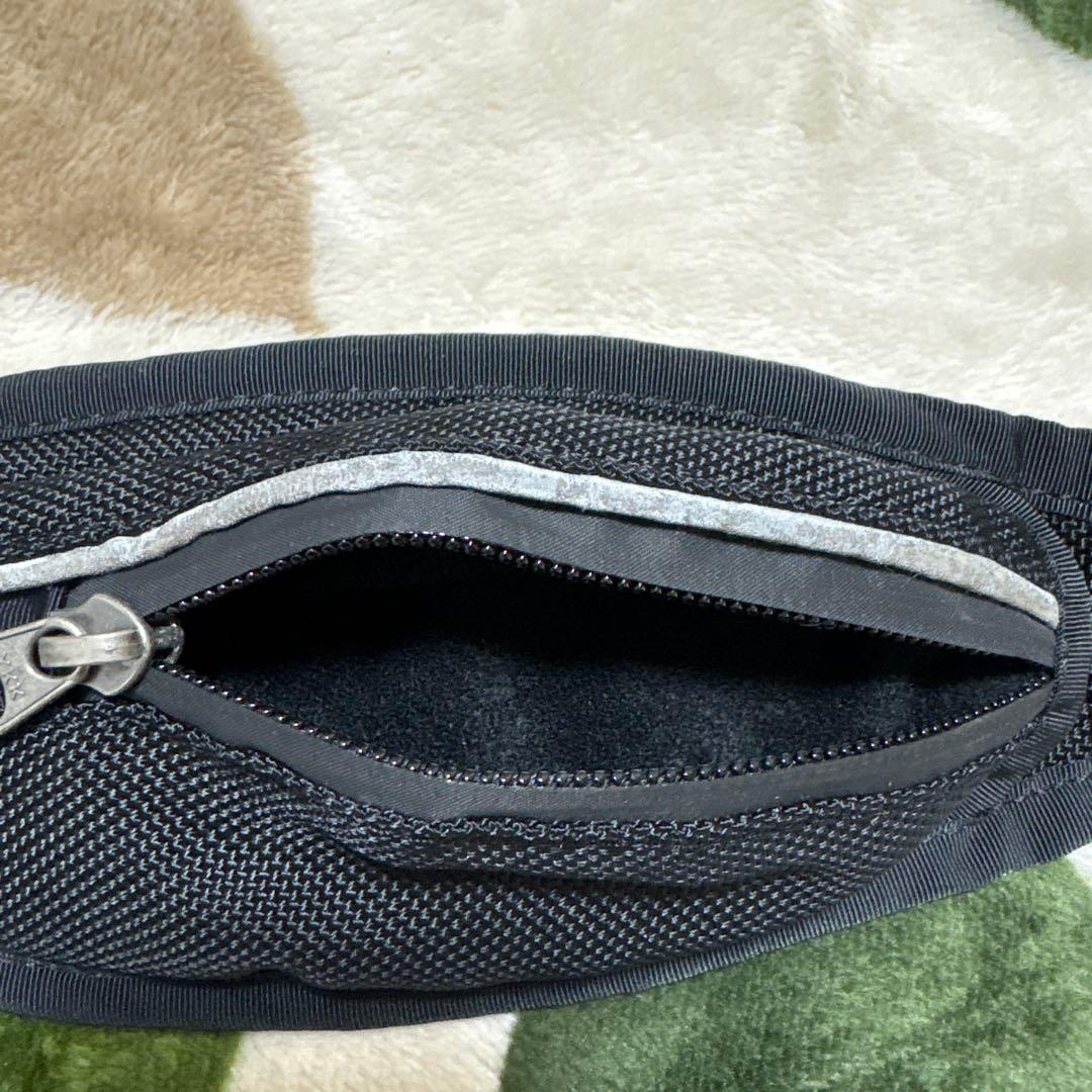 希少旧型 パタゴニア アトムスリング 8L ブラック ワンショルダーバッグ 廃盤