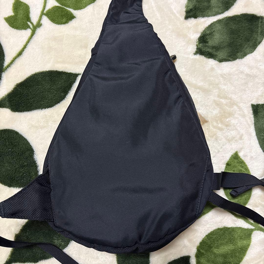 希少旧型 パタゴニア アトムスリング 8L ブラック ワンショルダーバッグ 廃盤