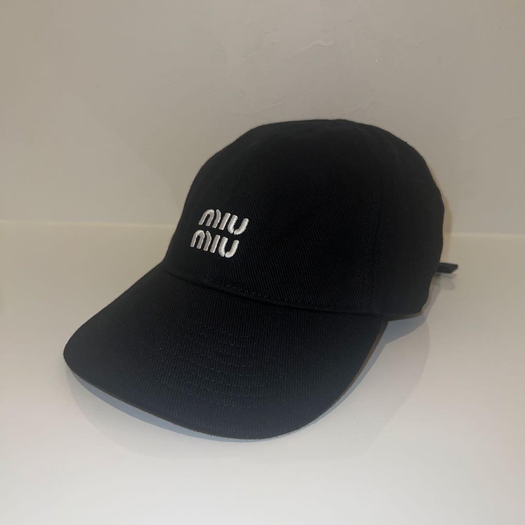 miu miu ミュウミュウ　ベースボールキャップ ストラップ付き