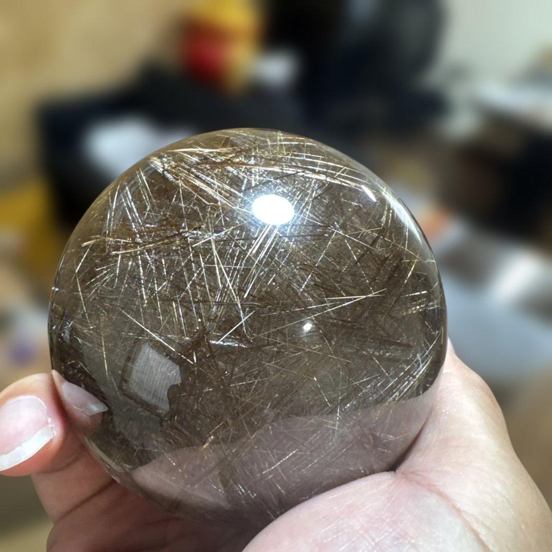 【コレクション】シルバールチルクォーツ スフィア 約8cm（天然水晶 丸玉）