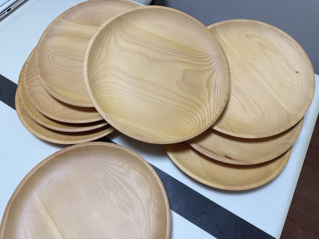 【未使用品】木製皿 円形 ナチュラルウッド　9枚