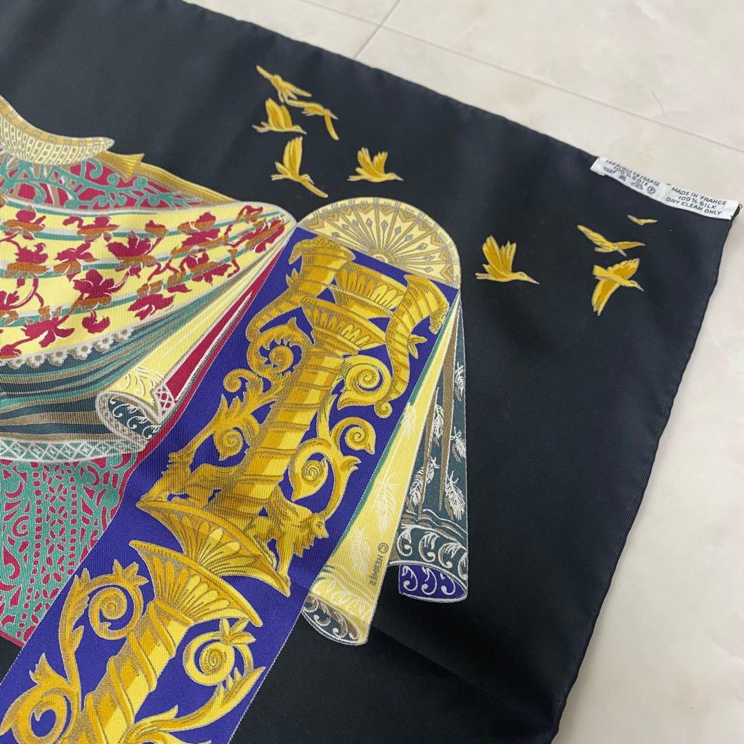 HERMES エルメス カレ90 L'Atlantide 黒ゴールド シルク