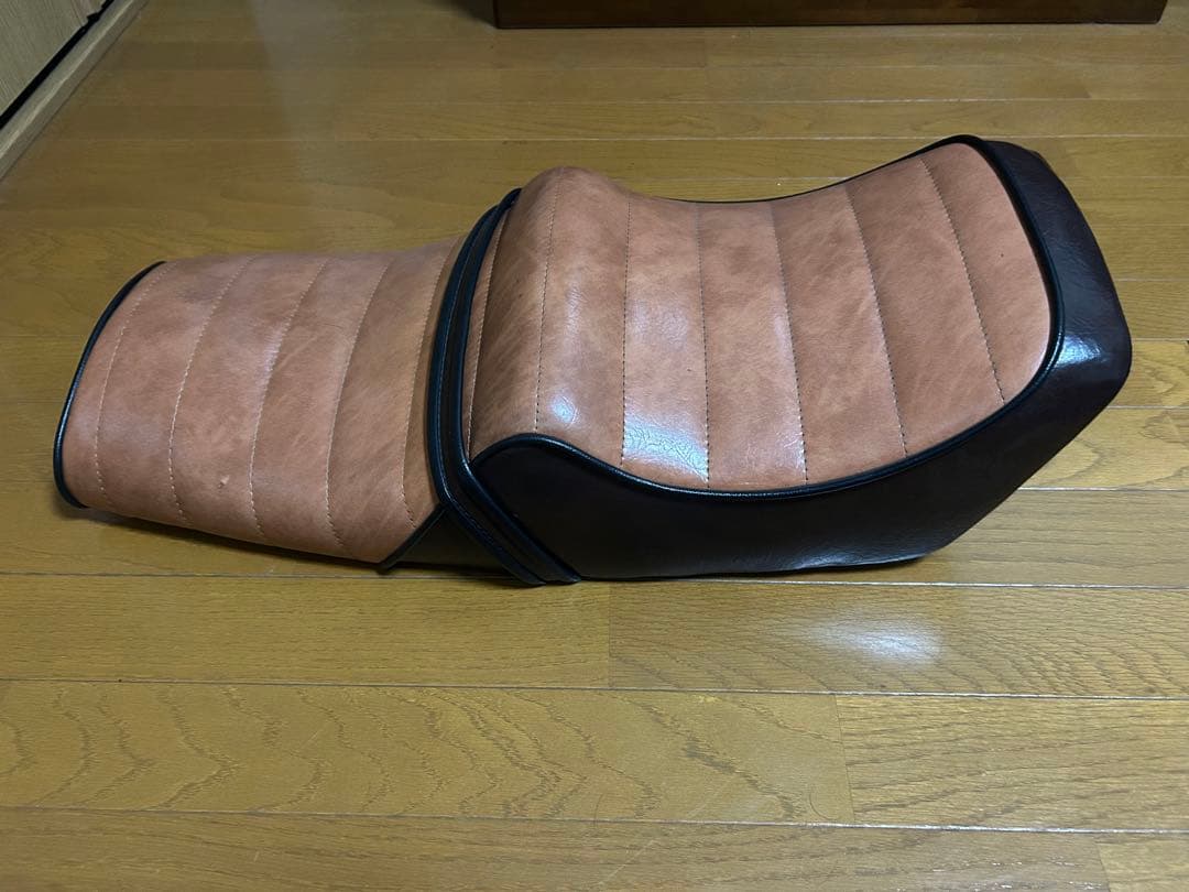 Z400FX シート　タックロール　純正ベース