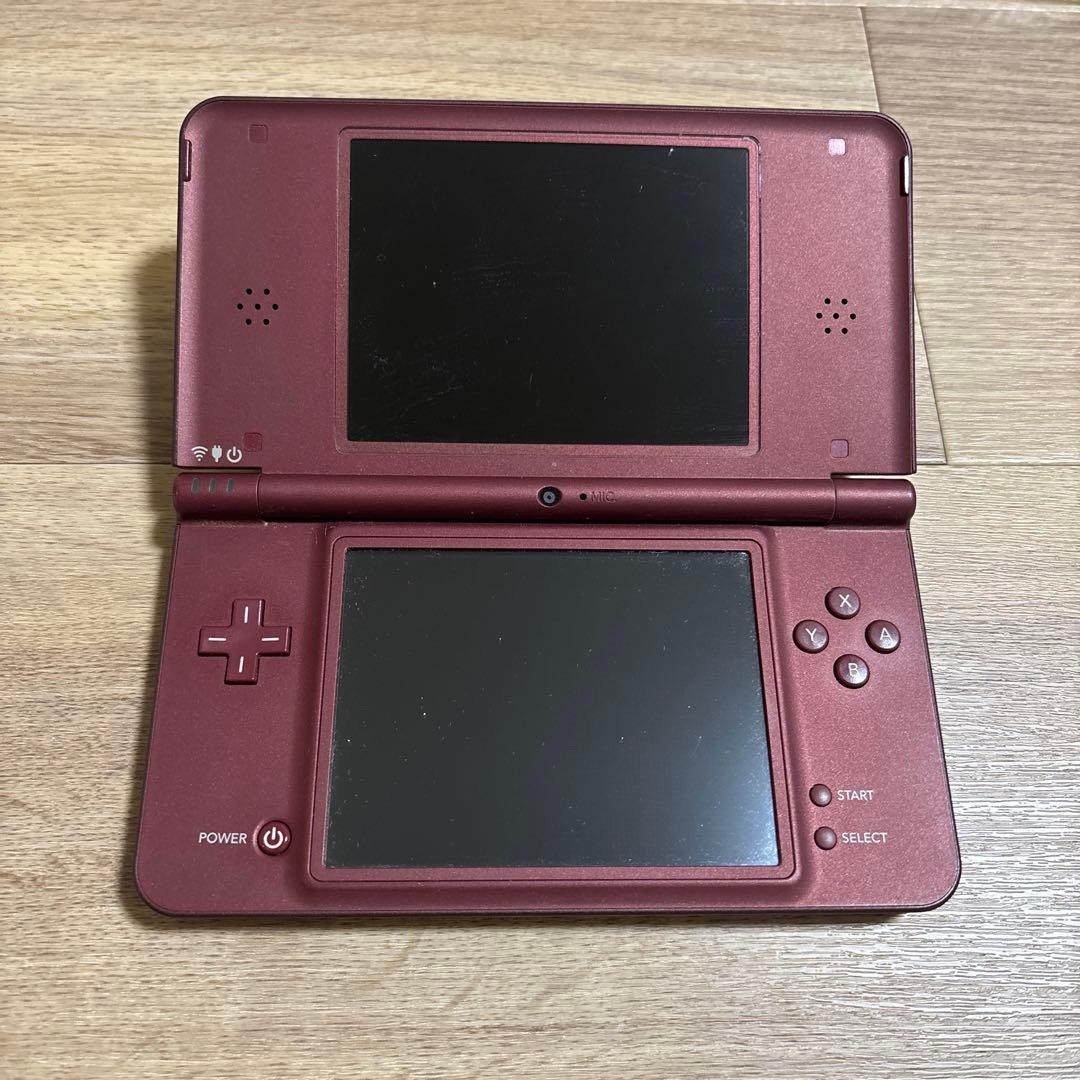 ニンテンドーDSi LL ワインレッド
