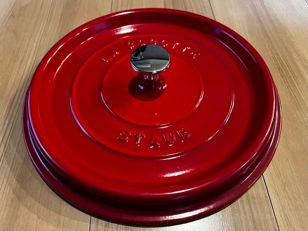 極美品 ストウブ STAUB LA COCOTTE 26 フランス チェリー