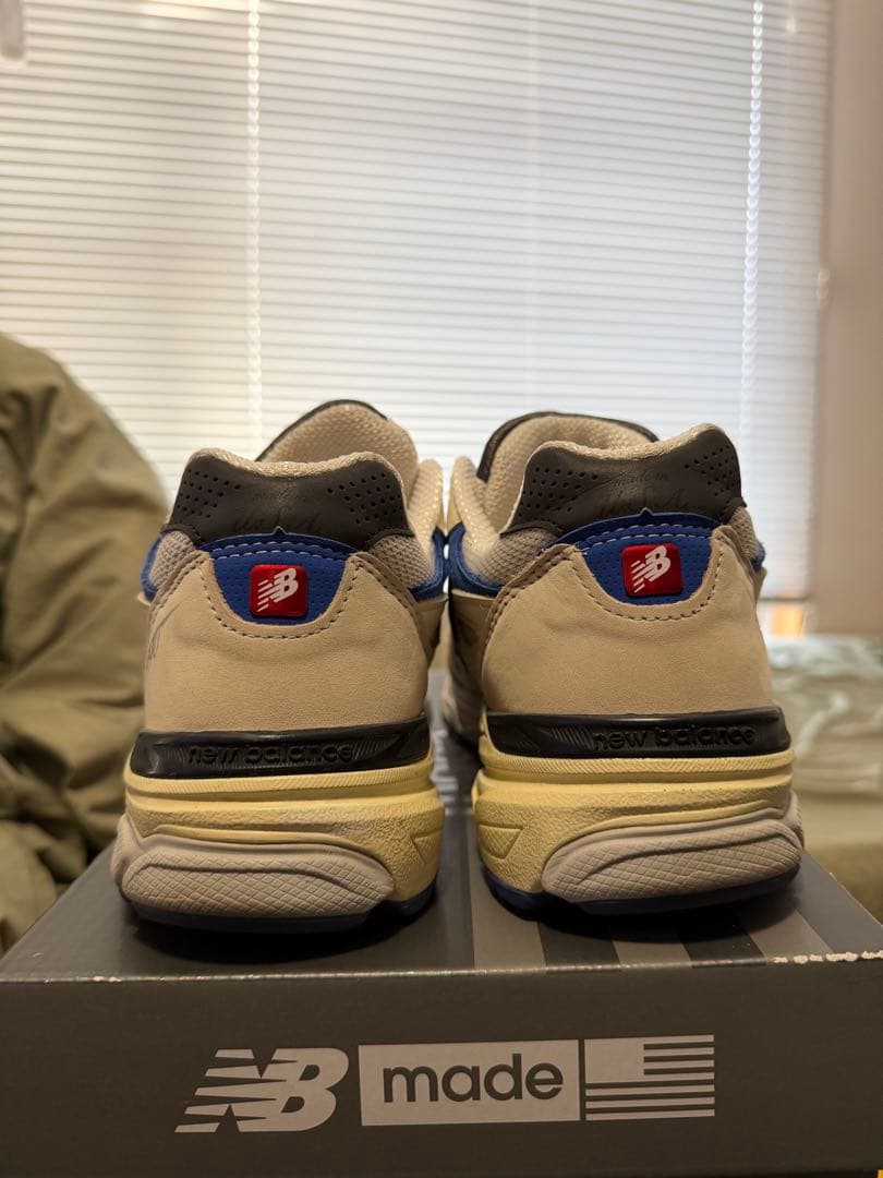 <値下げ>New Balance 990シリーズ ベージュ/ネイビー