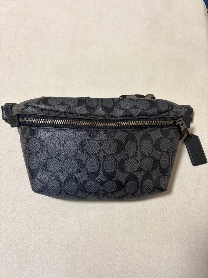 ♡ Coach コーチ ボディバッグ シグネチャー ブラック 黒 斜め掛け♡