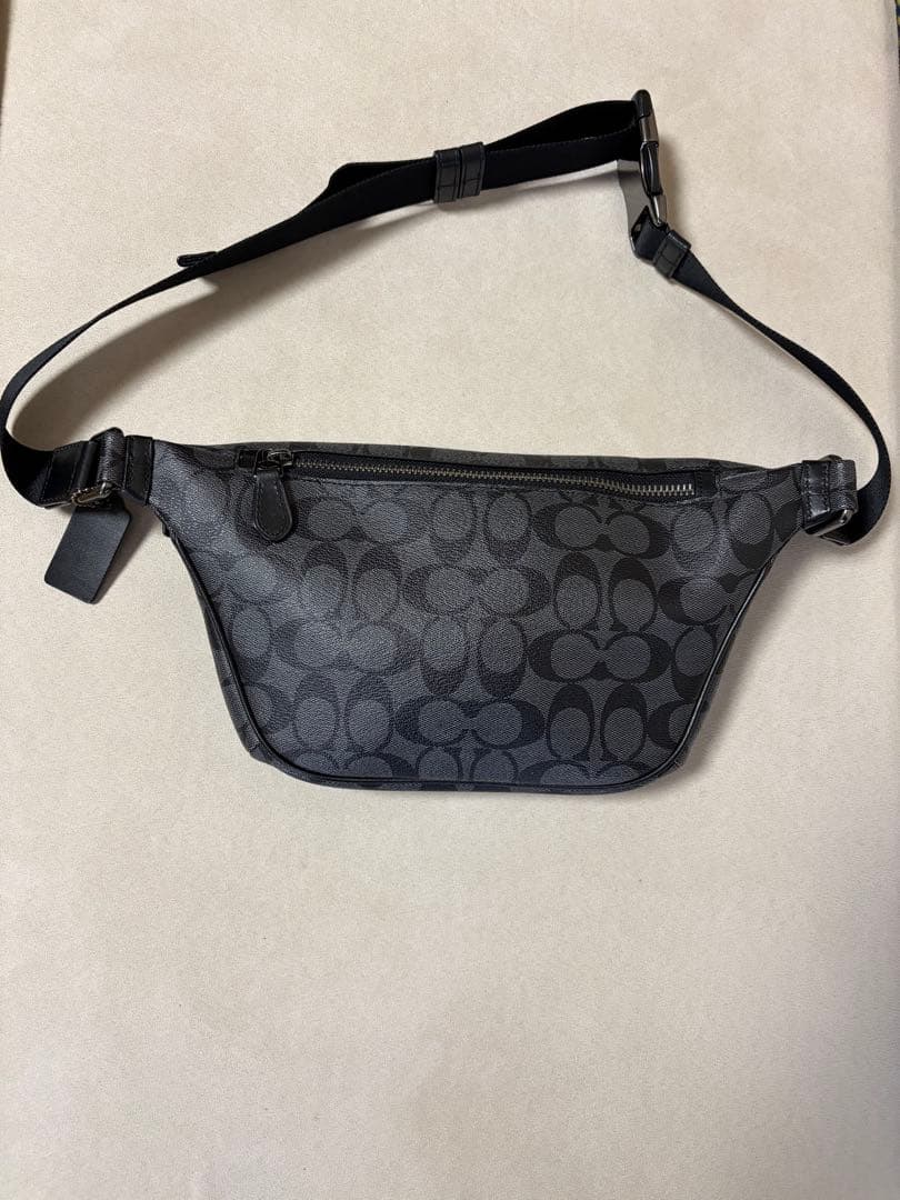 ♡ Coach コーチ ボディバッグ シグネチャー ブラック 黒 斜め掛け♡