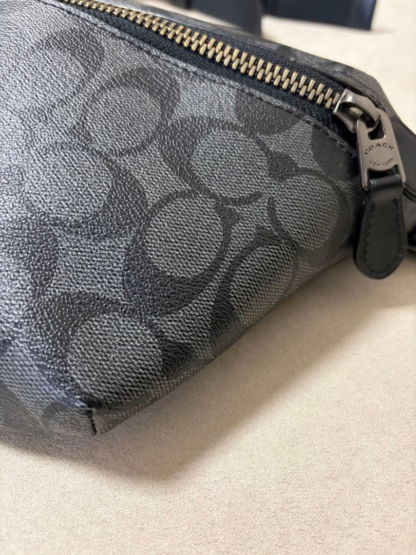 ♡ Coach コーチ ボディバッグ シグネチャー ブラック 黒 斜め掛け♡