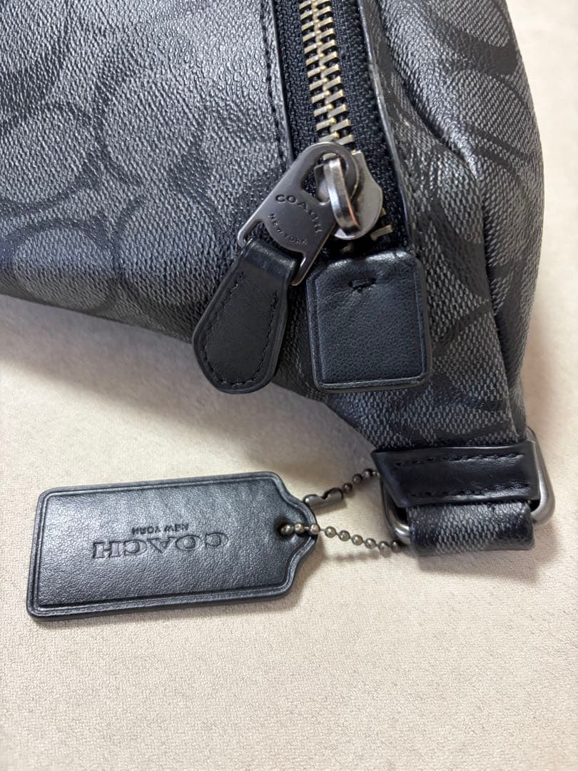 ♡ Coach コーチ ボディバッグ シグネチャー ブラック 黒 斜め掛け♡