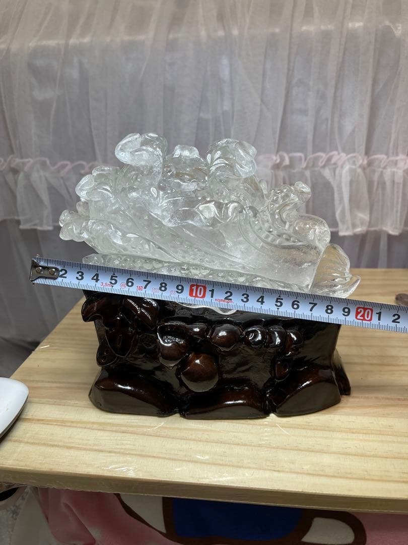 綺麗^_^天然石高品質　白水晶　手彫り　白菜の形に彫刻した物　百財　台座付き　②