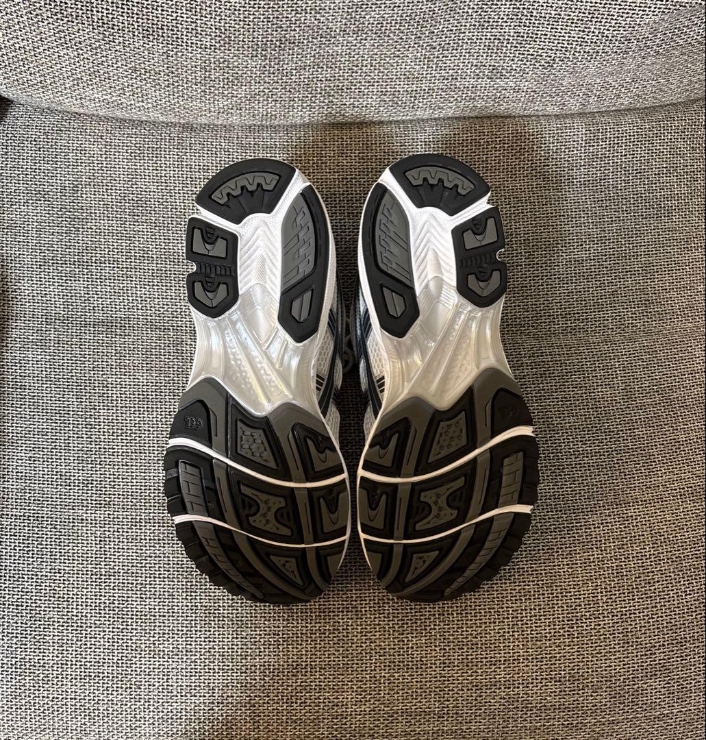 靴 Asics Gel-Kayano 14 White/Graphite Grey