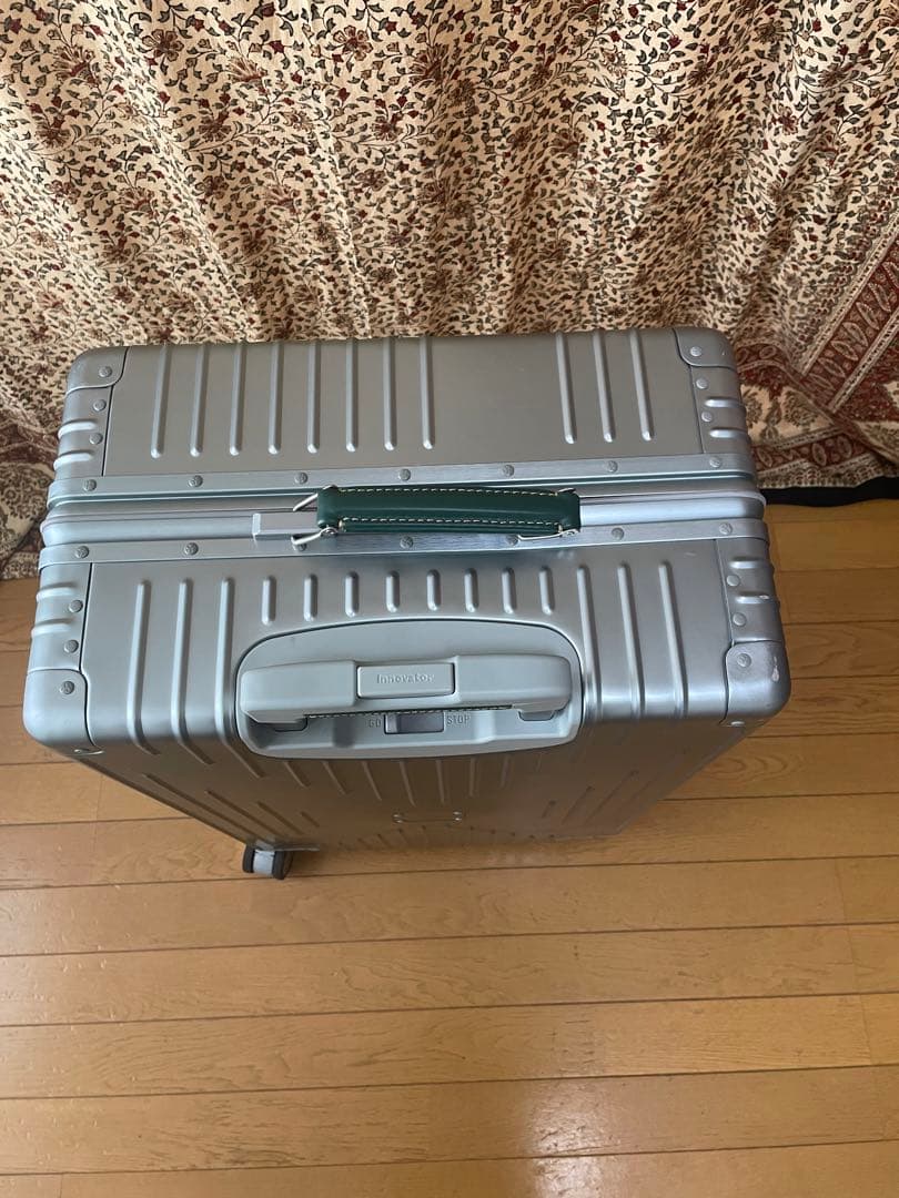 innovator イノベーター　アルミ キャリーケース 70L