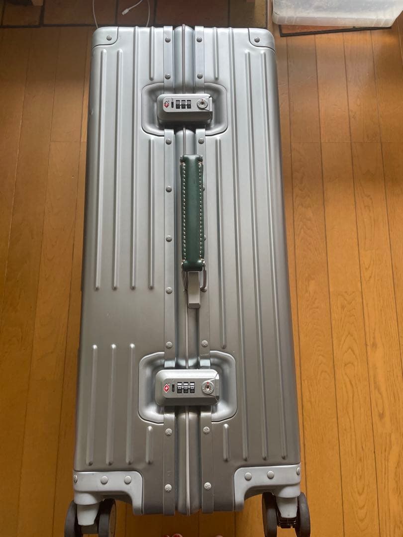 innovator イノベーター　アルミ キャリーケース 70L