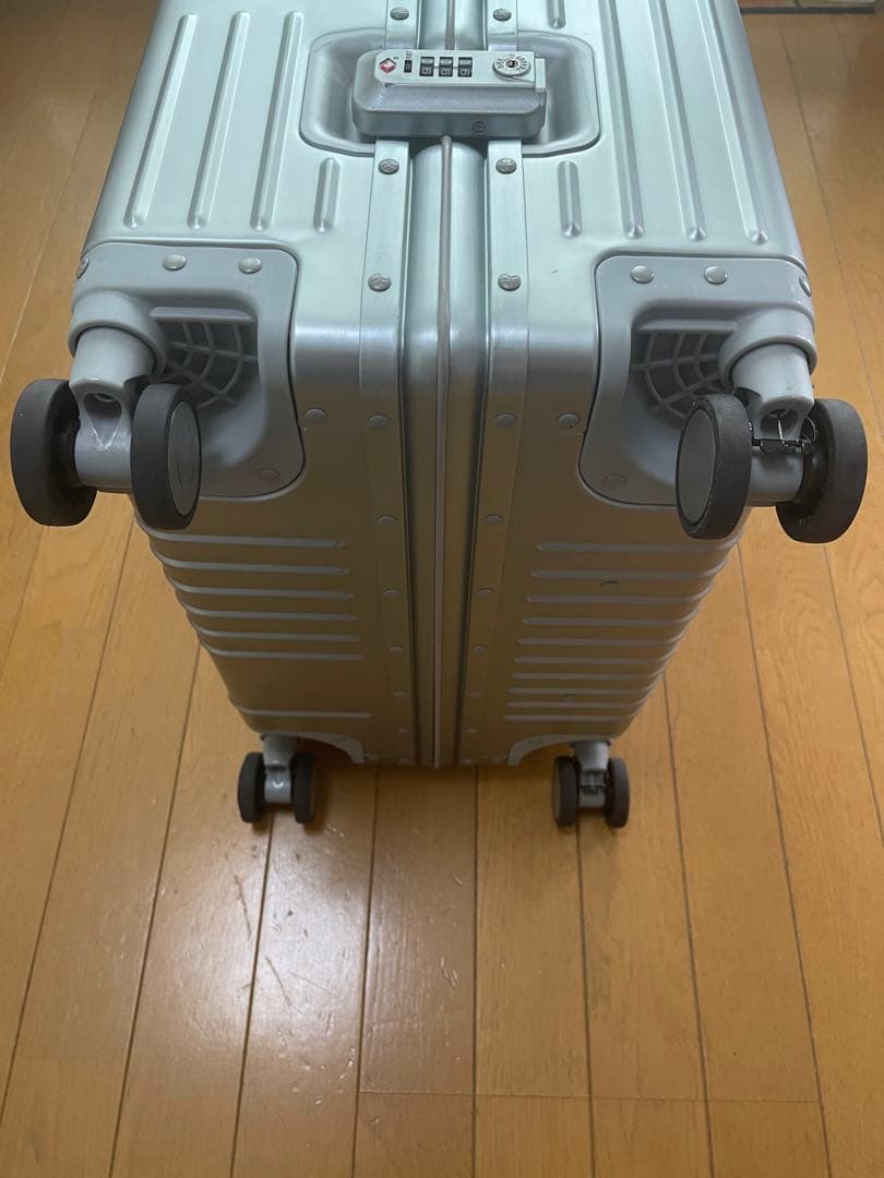 innovator イノベーター　アルミ キャリーケース 70L