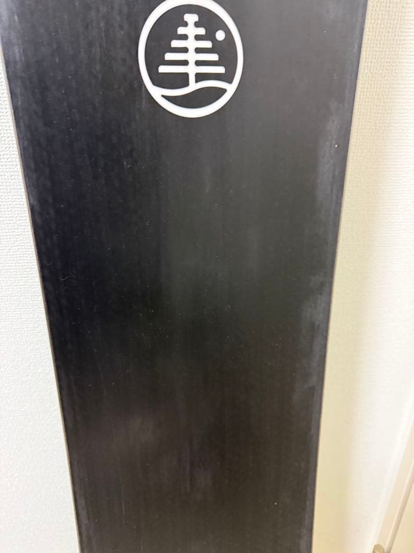 Burton family tree バイン取り付けプラグも付属します。