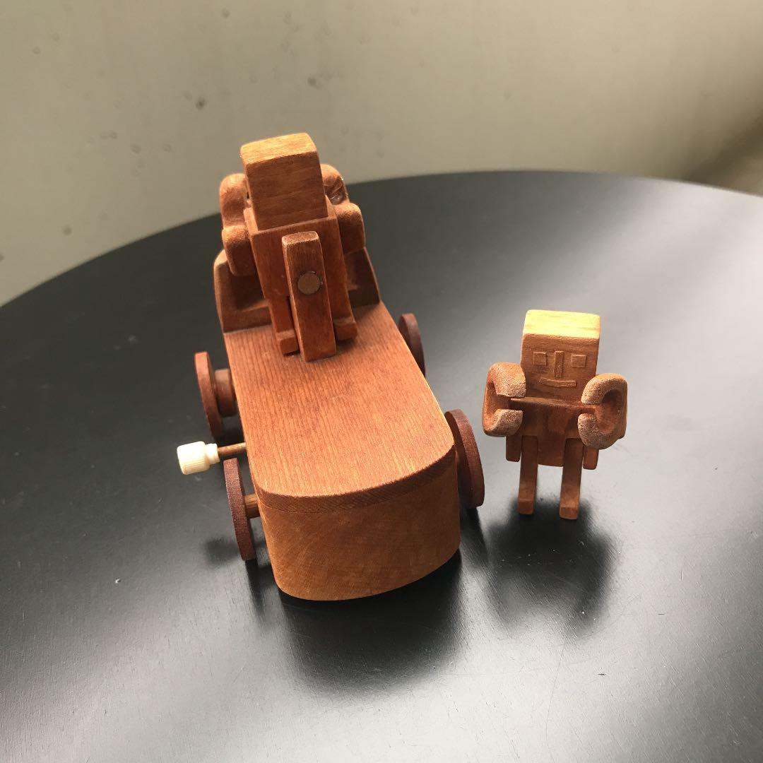 木のおもちゃ　ロボット　ぜんまい　車　木工作品