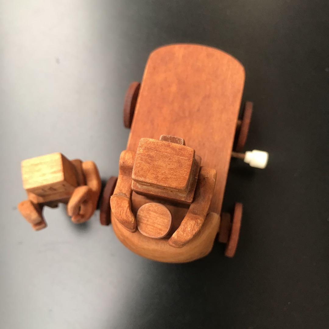 木のおもちゃ　ロボット　ぜんまい　車　木工作品