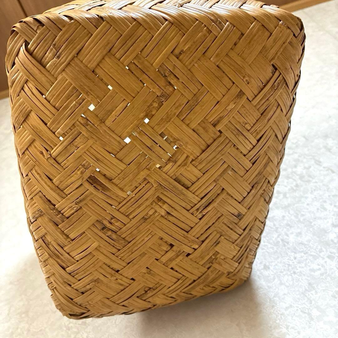 岩手県鳥越地方背負いかご 収穫用 山菜 キノコ　ひも付き 市場かご