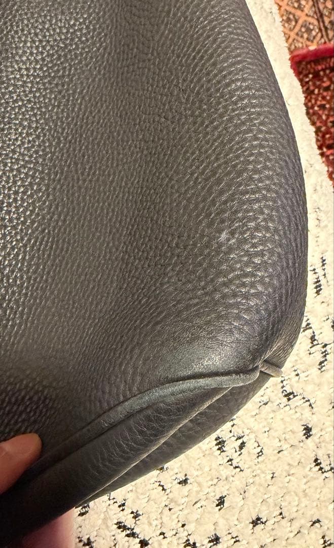 ITTI バゲットショルダートートバッグ 黒レザー