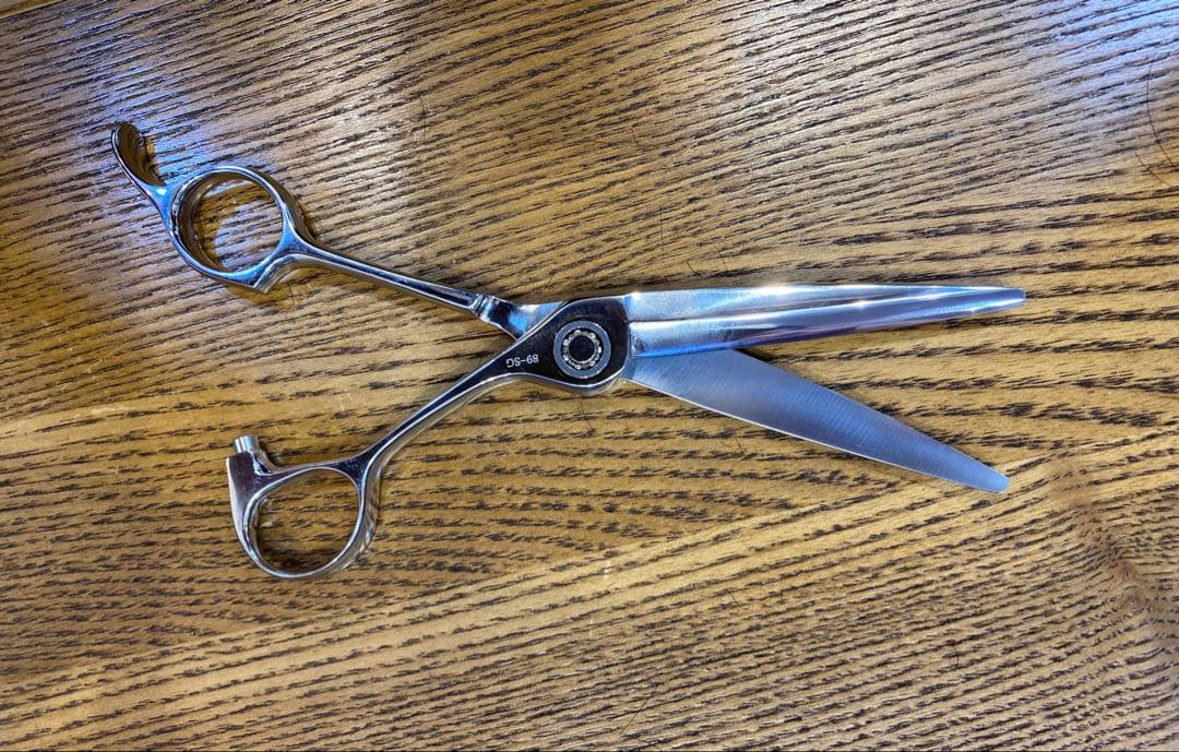 ほぼ新品未使用6インチ シザー 両剣刃 ヘネシー ベアリング スーパーゴールド