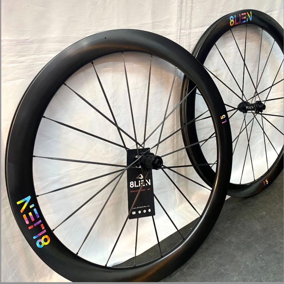 【新品】8LIEN（エイリアン）L5 カーボンホイール（カラフルデカール）