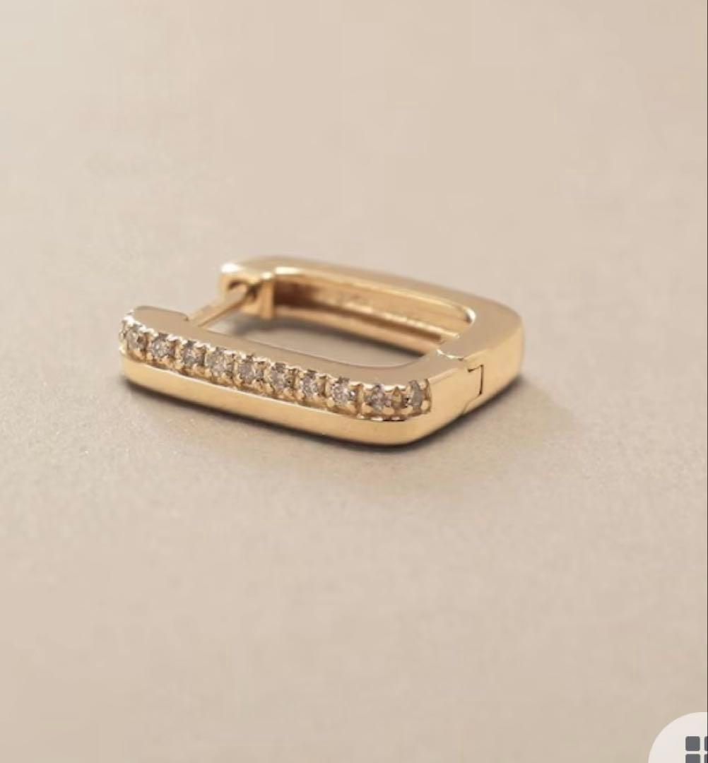 COCOSHNIK ピアス　K10 イエローゴールド　ダイヤモンドスクウェア