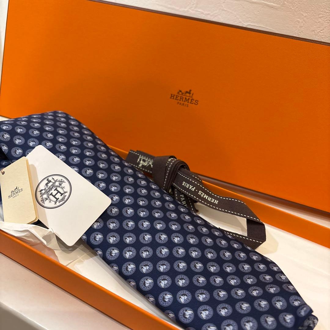新品未使用　HERMES ネイビー 馬モチーフ ネクタイ