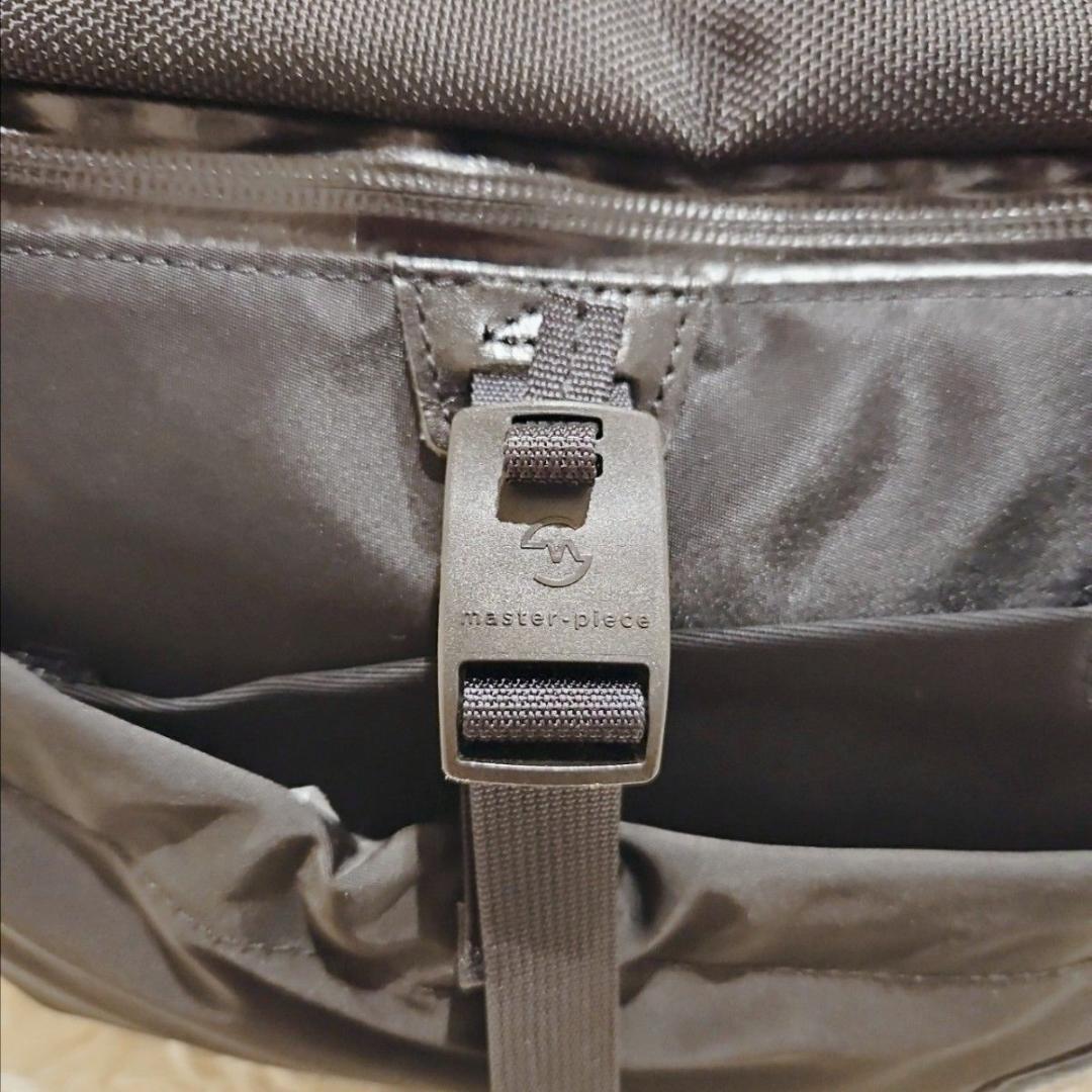 美品 マスターピース スクランブル メッ センジャーバッグ クロスボディ PC