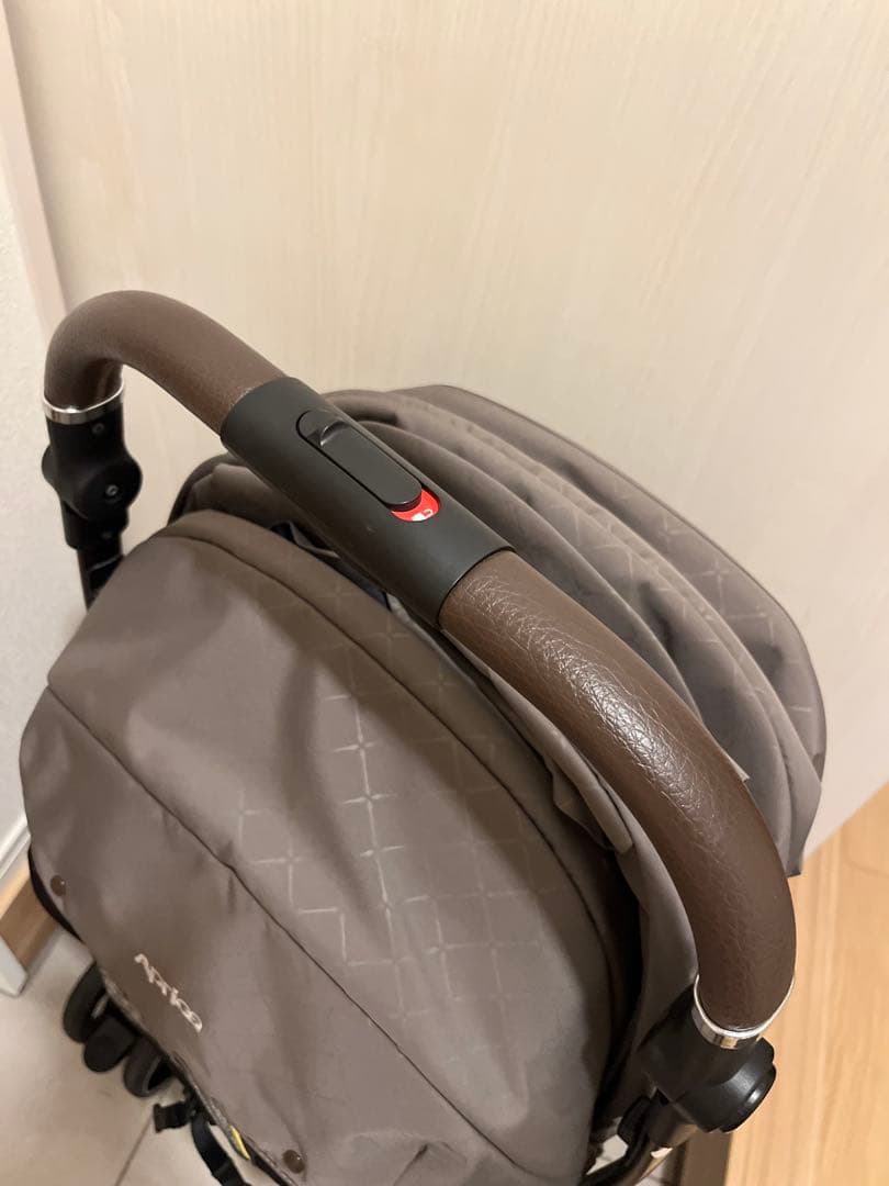 Aprica オプティアクッショングレイス