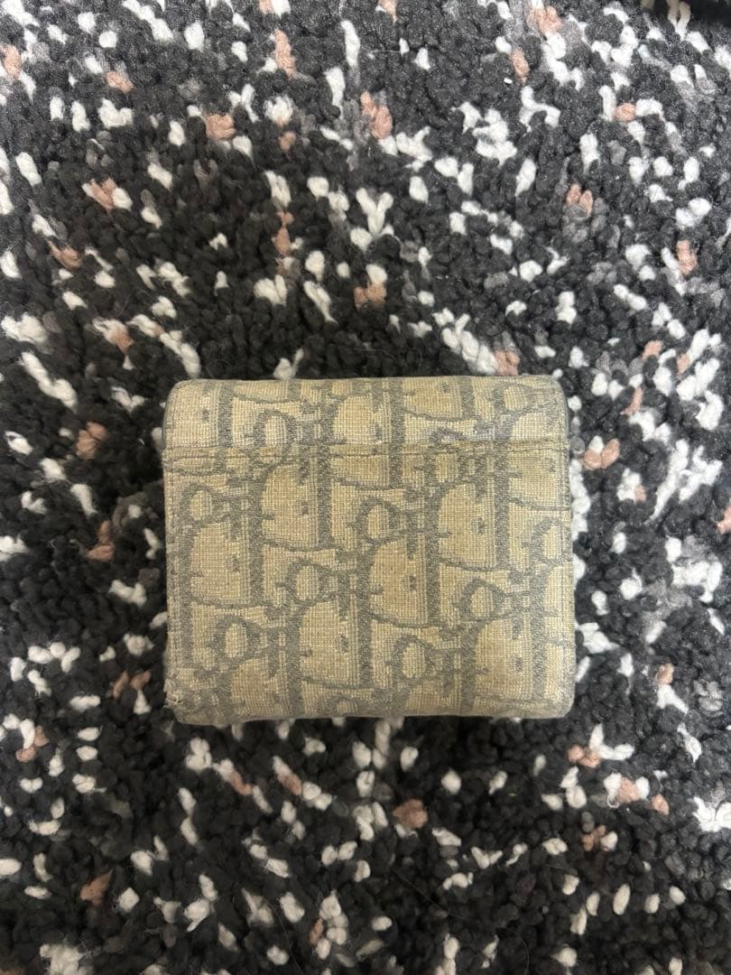にゃん出品