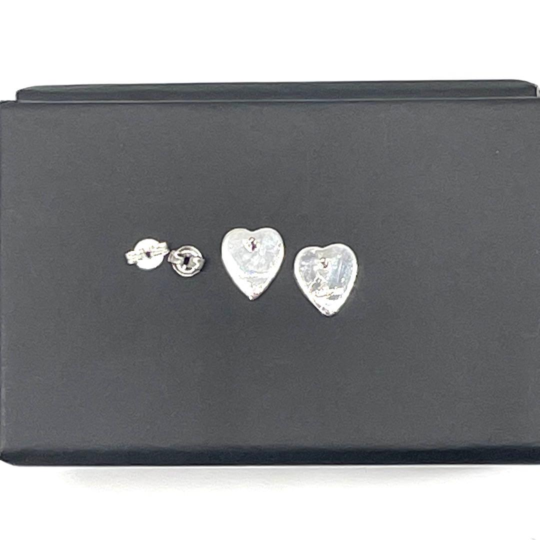 美品✨グッチ 刻印入り シルバー ハート ピアス 箱・袋付き アクセサリー