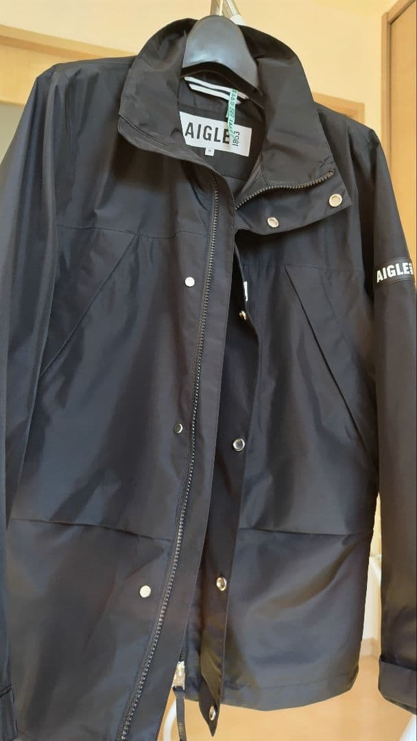 AIGLE　マウンテンパーカー　アウタージャケット　ゴアテックス　黒　メンズМ