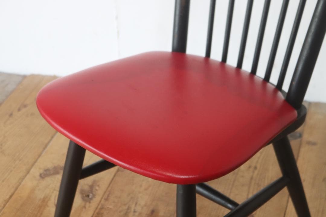 レトロ ダイニングチェア 椅子 食堂 木製 合皮 レザー 赤 松田家具 3