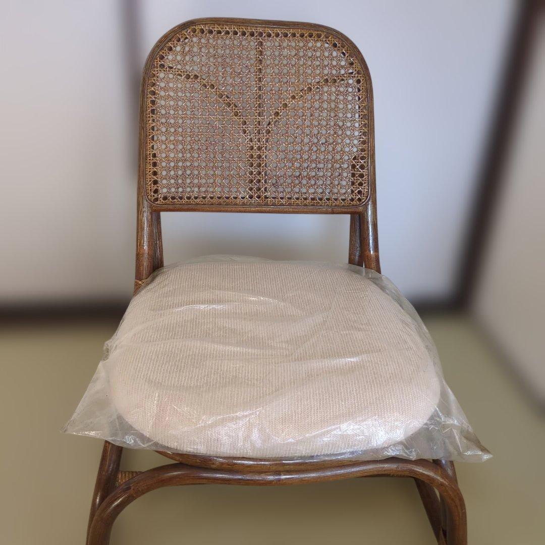 美品ラタン 籐 座椅子 クッション、ビニ−ル付き2脚セット